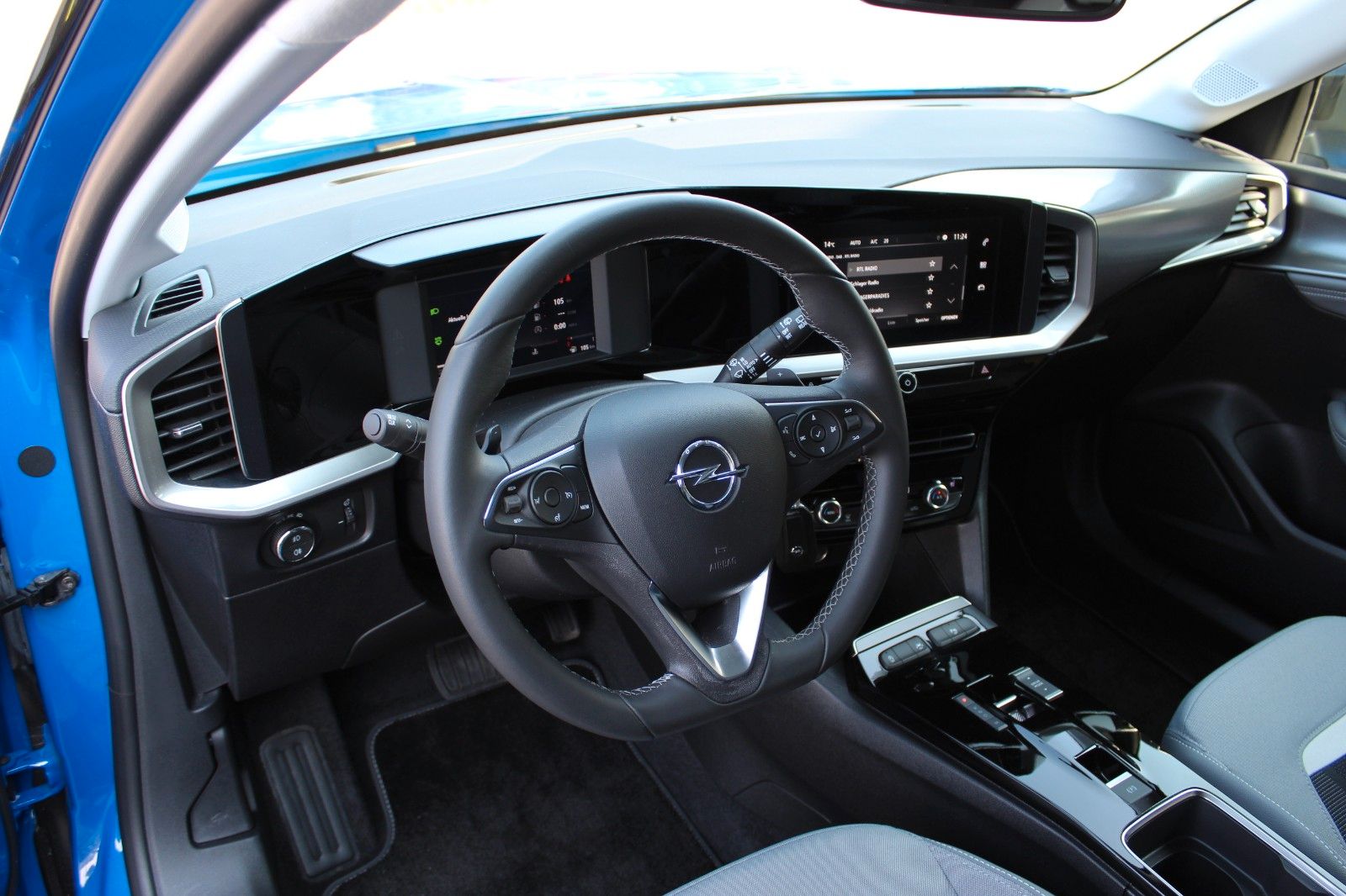 Fahrzeugabbildung Opel Mokka Elegance 1.2 Turbo 96kW Automatik
