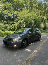 Toyota AVENSIS - VOLL SCHECKHEFT GEPFLEGT - TEMPOMAT - Toyota Avensis in Köln