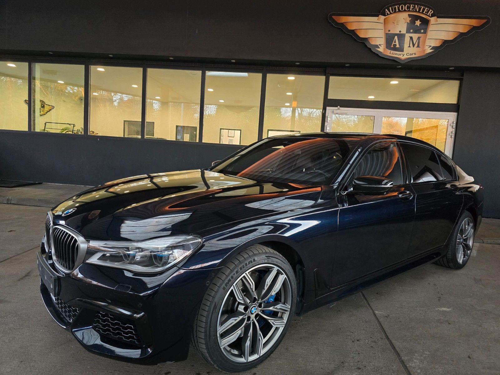 BMW M760 Li xDrive M-Sportpaket CHAUFFEUR/SSD/VOLL