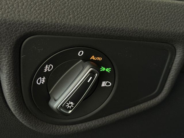Volkswagen Touran 1.5 TSI DSG COMFORTLINE LED ACC KAMERA 7S