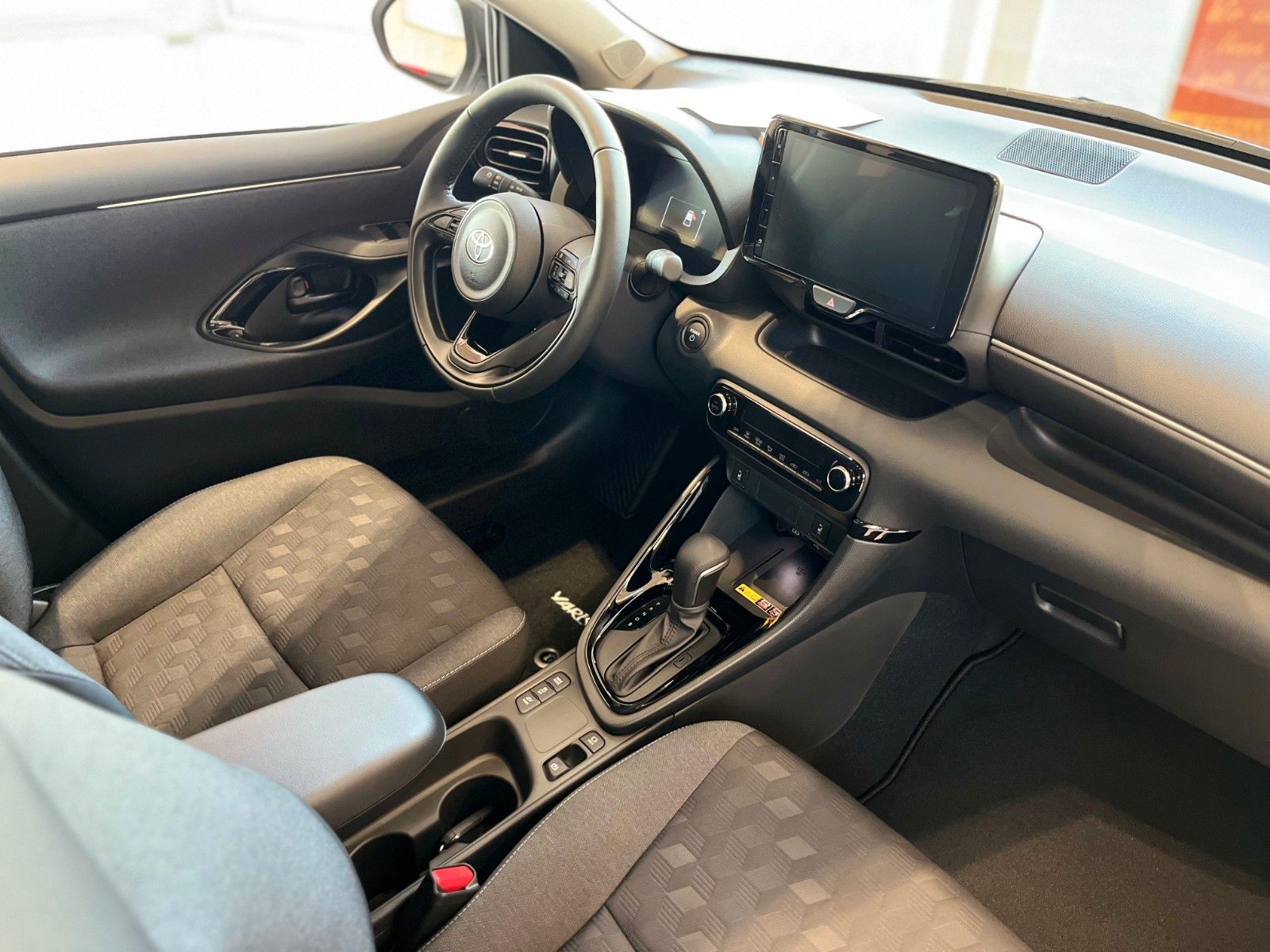 Fahrzeugabbildung Toyota Yaris Hybrid Teamplayer - Comfortpaket