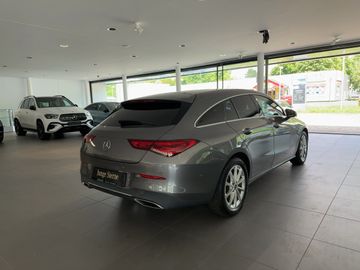 Mercedes CLA 180 Shooting Brake - 4