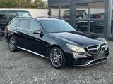 Mercedes-Benz E 63 S AMG T 4-M(KERAMIK/DRIVES/PANO/LOG7/MASSA - gebrauchte Mercedes-Benz E 63 AMG aus dem Jahr 2015