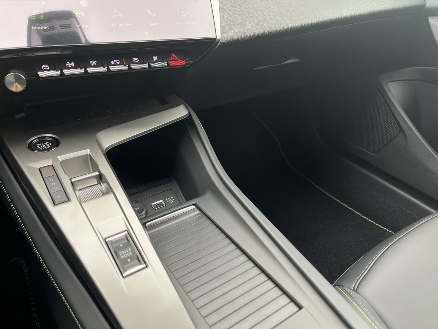Peugeot 408 - Bild 17