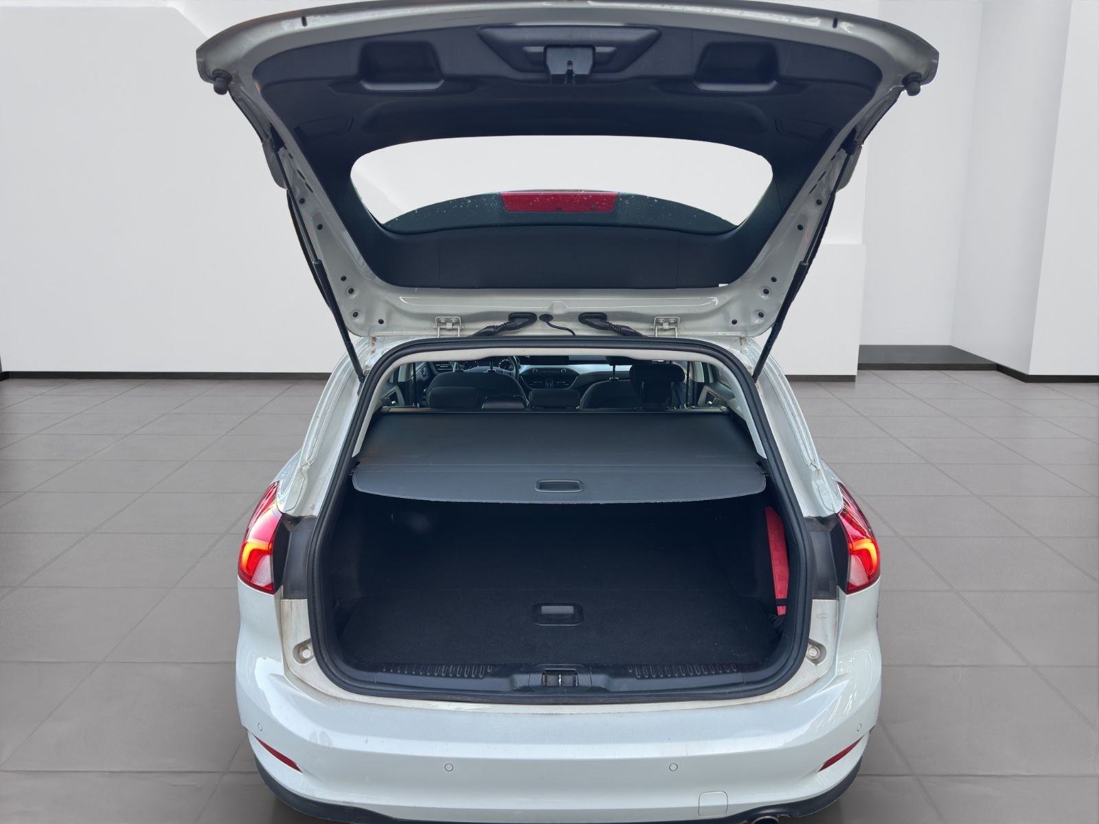Fahrzeugabbildung Ford Focus Turnier*1.5*Diesel*Spurhalte*Kamera*Voll*