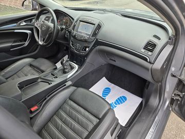 Opel Insignia - 12