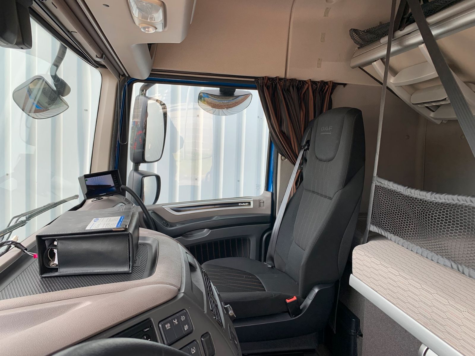 Fahrzeugabbildung DAF FT XF 480 SC LD