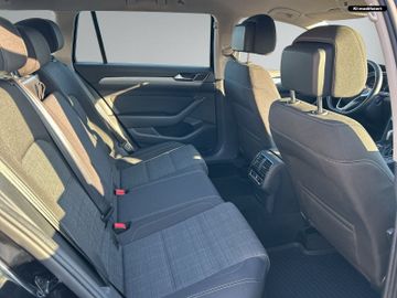 Volkswagen Passat Variant - 12
