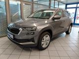 Skoda Karoq Selection AHK,Navi,ACC,Kamera,elt.Heckkl. - Skoda Karoq in Augsburg