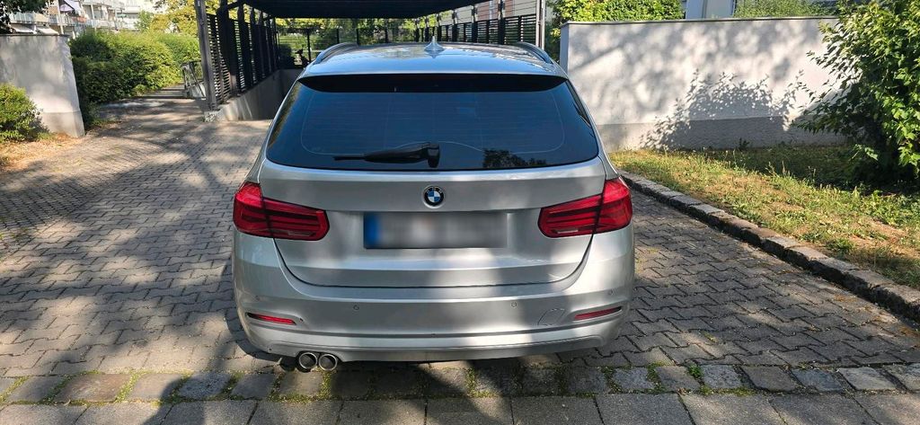 Image of BMW 320