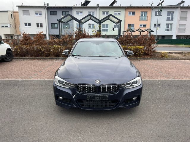 BMW 328i Lim. Luxury *Leder*NAVI*ALU*M Stoßstange*