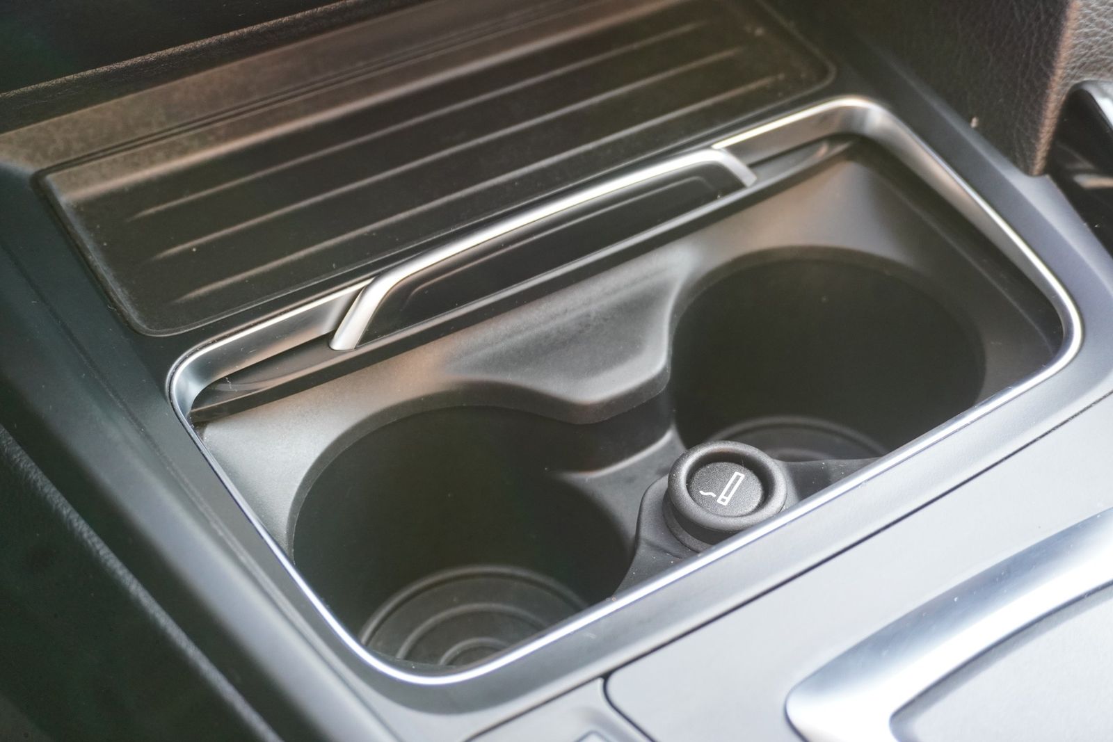 BMW 318i Advantage LED Navi AHK Tempomat Schiebedach foto 23