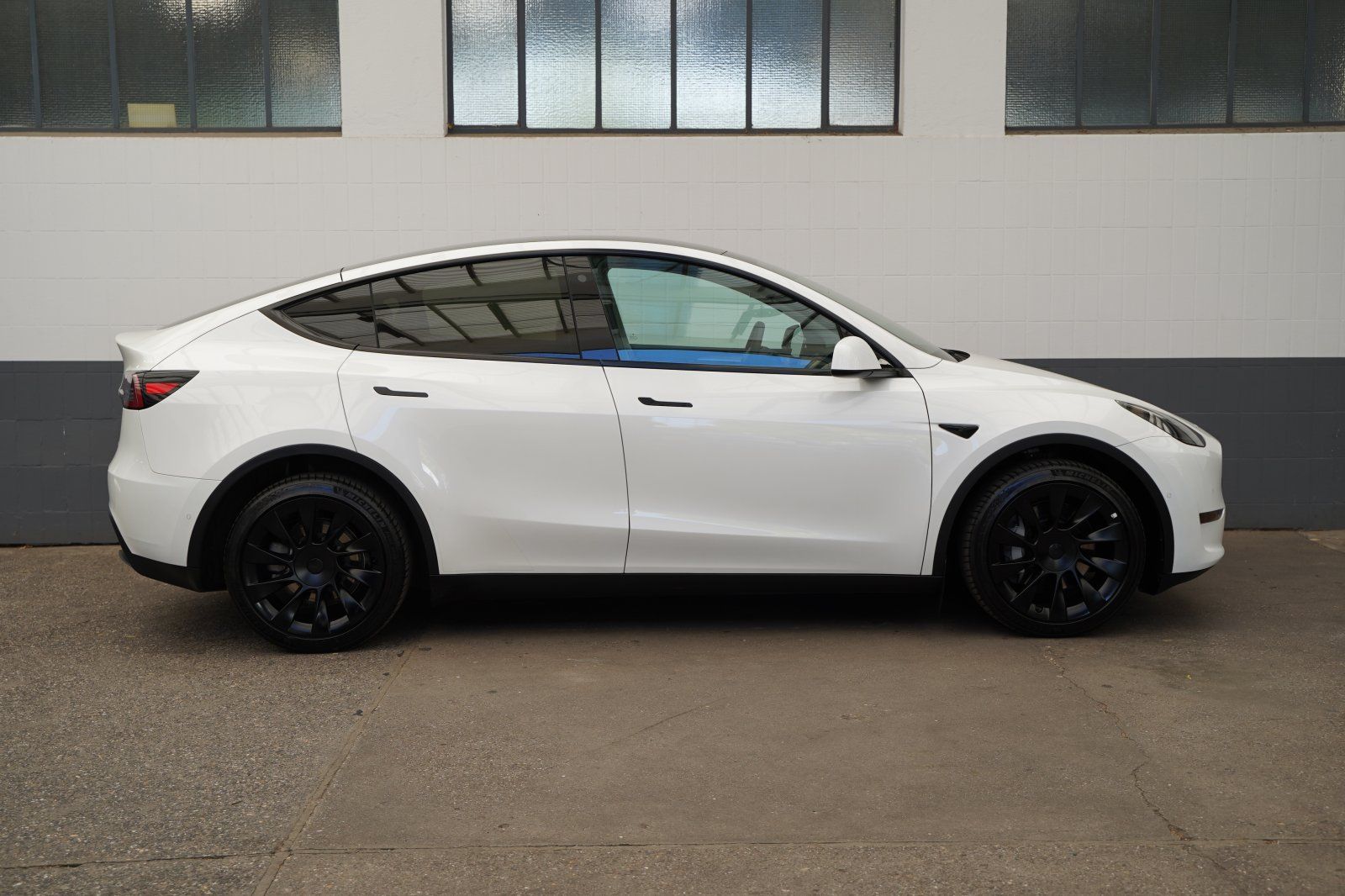 Tesla Model Y Long Range AWD 20-Zoll foto 20