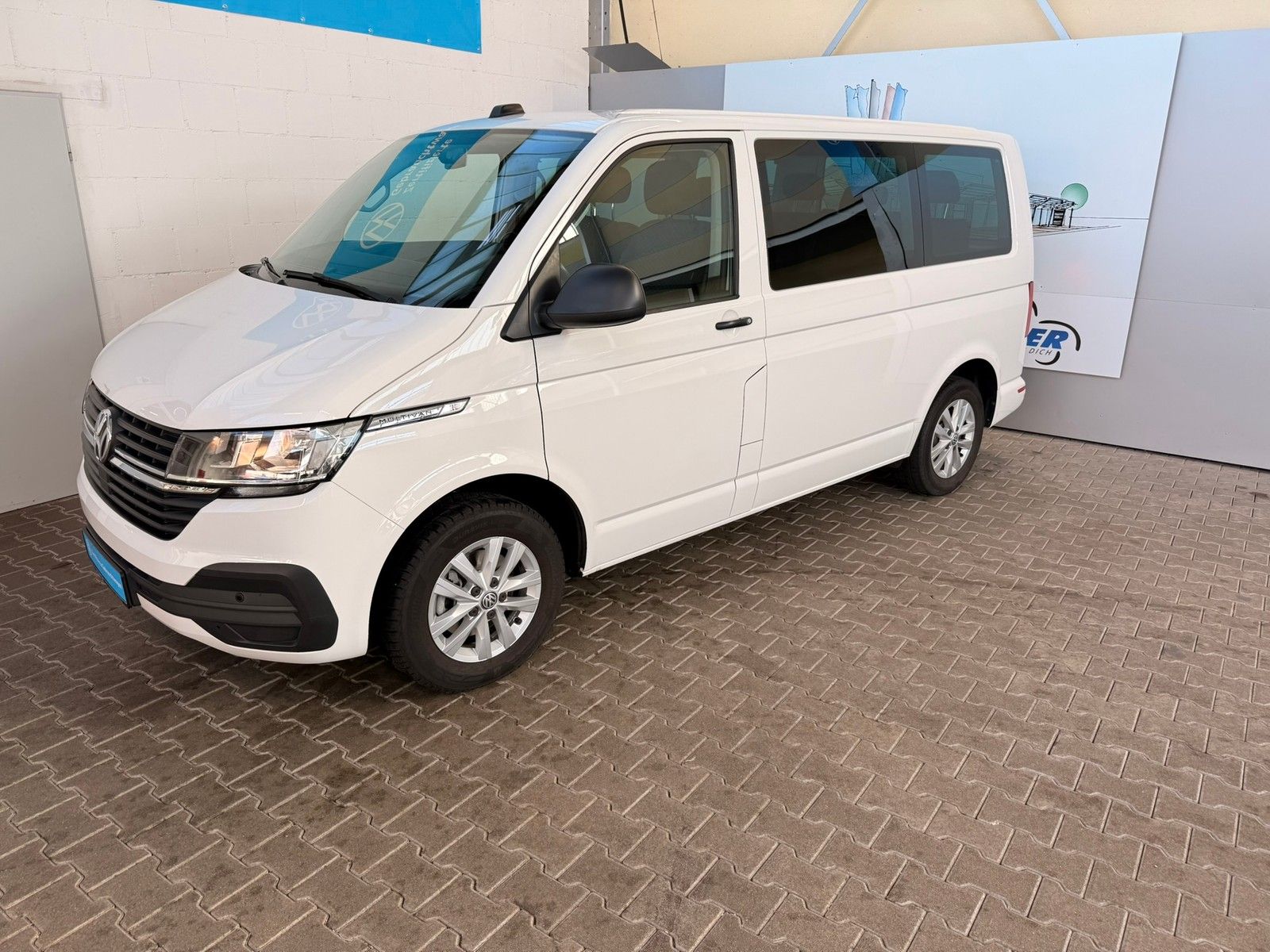 Fahrzeugabbildung Volkswagen T6 Multivan Trend. 2,0 TDI +AHK+Kamera+App Conne