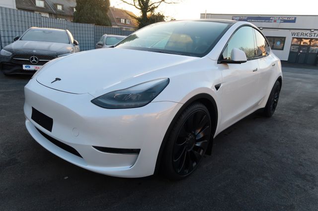 Tesla Model Y Performance Dual AWD # Keramik#9.000 km