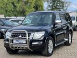 Mitsubishi Pajero 3.2 DI-D Diamant Edition 7-Sitzer - gebrauchte Mitsubishi Pajero aus dem Jahr 2015