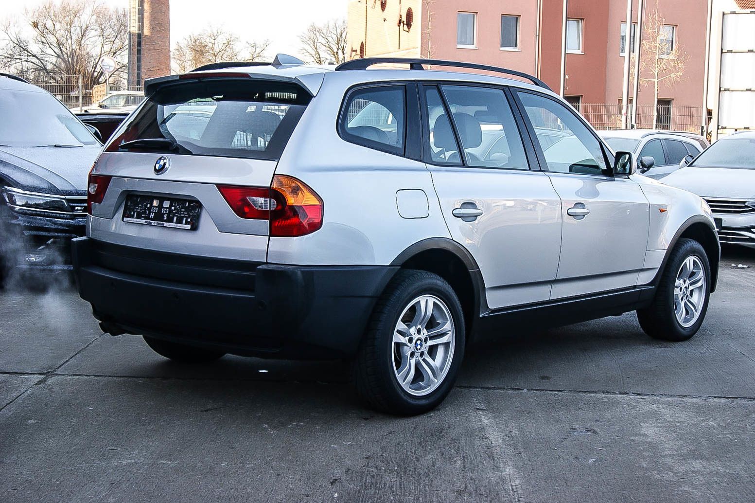 Fahrzeugabbildung BMW X3 3.0i 4x4 LEDER XENON NAVI RENTNER 1.BESITZ