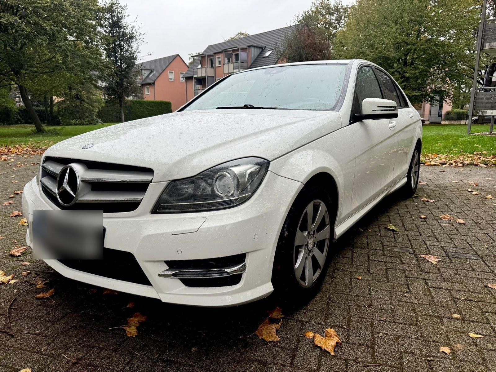 Mercedes-Benz C 220