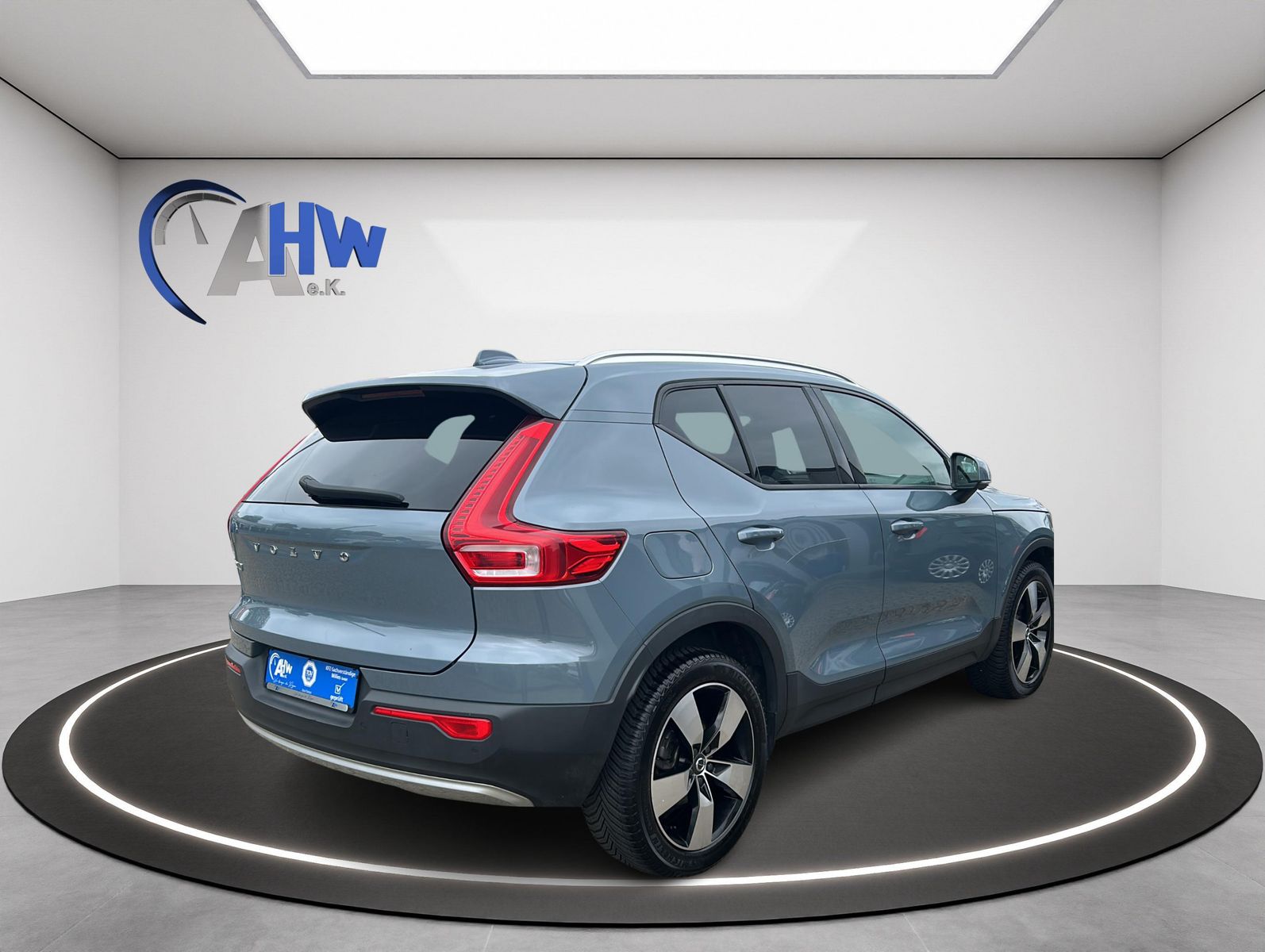 Fahrzeugabbildung Volvo XC40 D3 Geartronic Momentum Pro