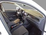 Volkswagen T-Roc 1.0 TSI NAVI+BT+USB+2xPDC+DAB+APP+SHZ+LM - : Geländewagen, Us
