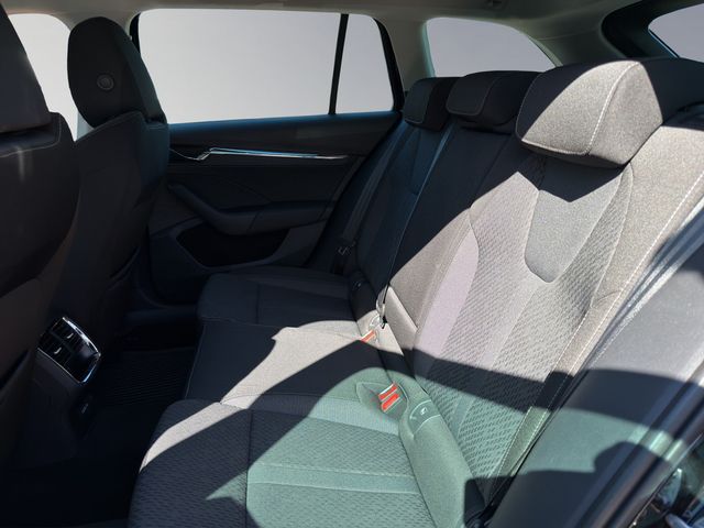 Octavia Combi PDC SHZ LEDER NAVI ACC HUD LED