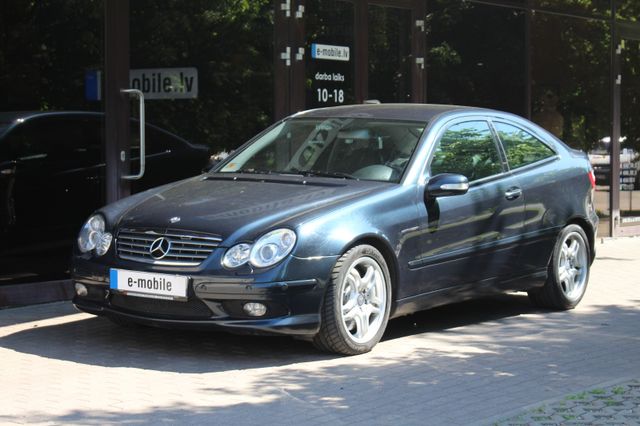 Mercedes-Benz C 30 AMG CDI NEU Motor, Sammler Zustand, TOP