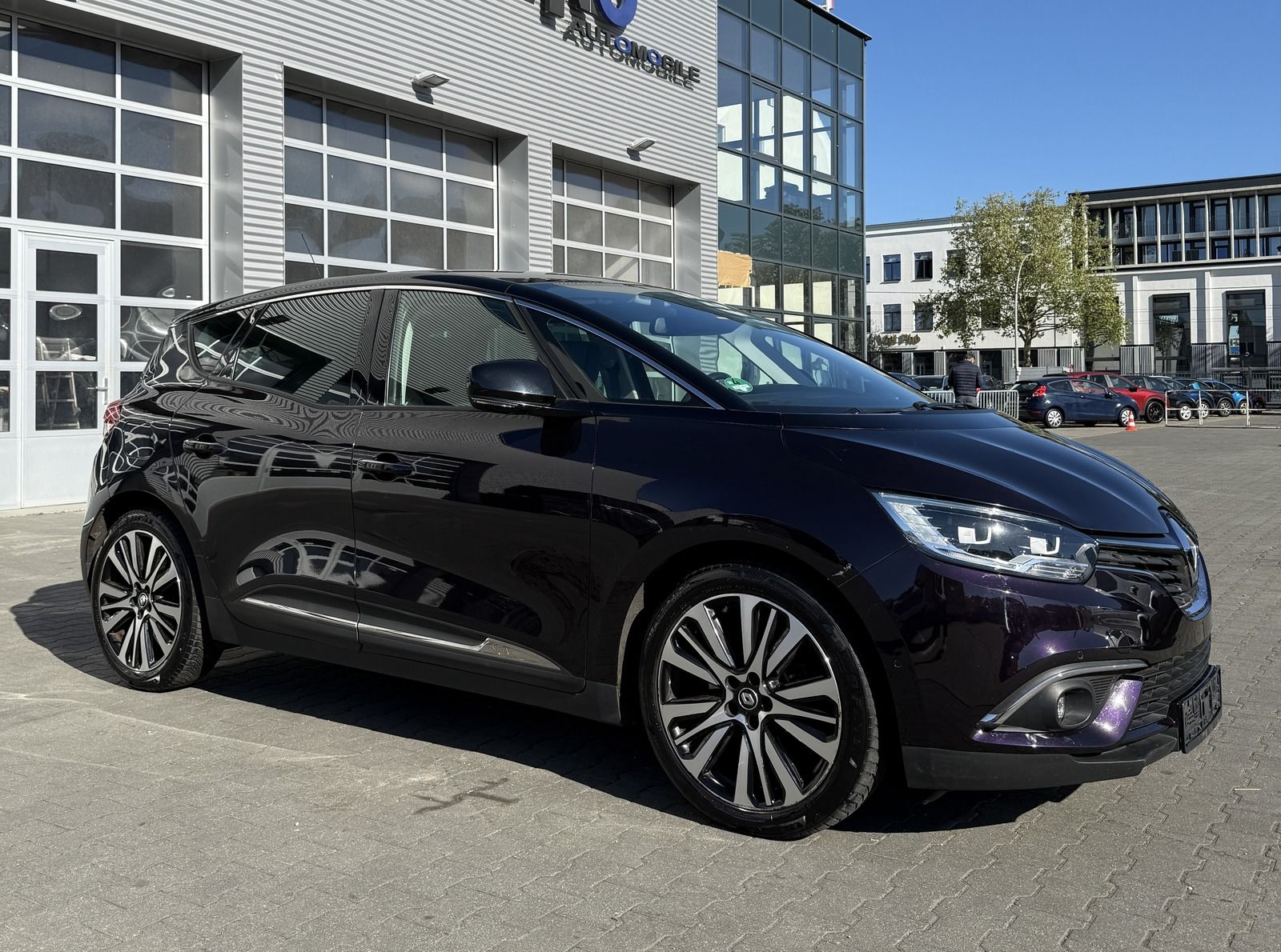 RENAULT Scenic
