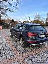 Audi Q5 2.0 TDI 140kW S tronic quattro sport sport - Audi Q5: Tronic