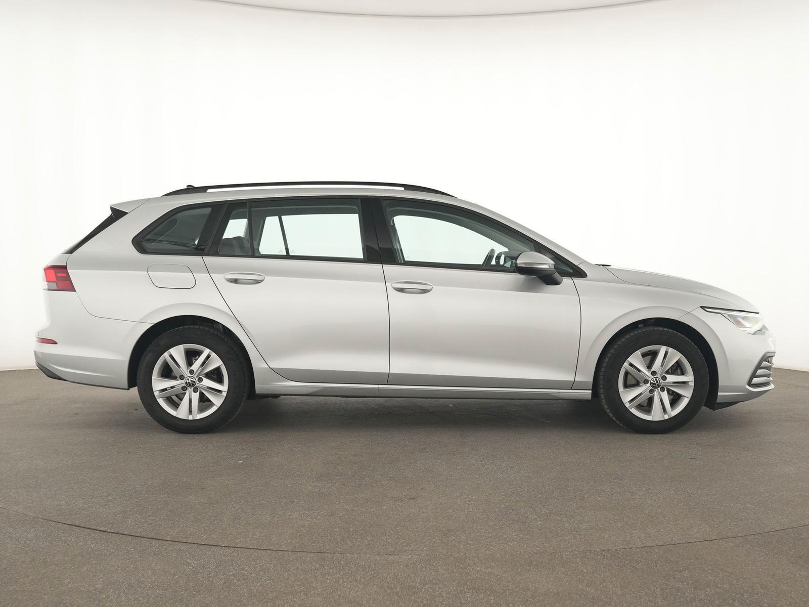 Volkswagen Golf Life Navi CarPlay Winter-Paket Light-Assist, миниатюра 5