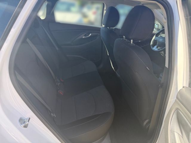 Fahrzeugabbildung Hyundai i30 Trend Mild-Hybrid 1.0 T-GDI +KLIMA+RFK+NAVI+