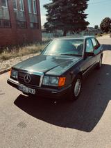 Mercedes-Benz W124
