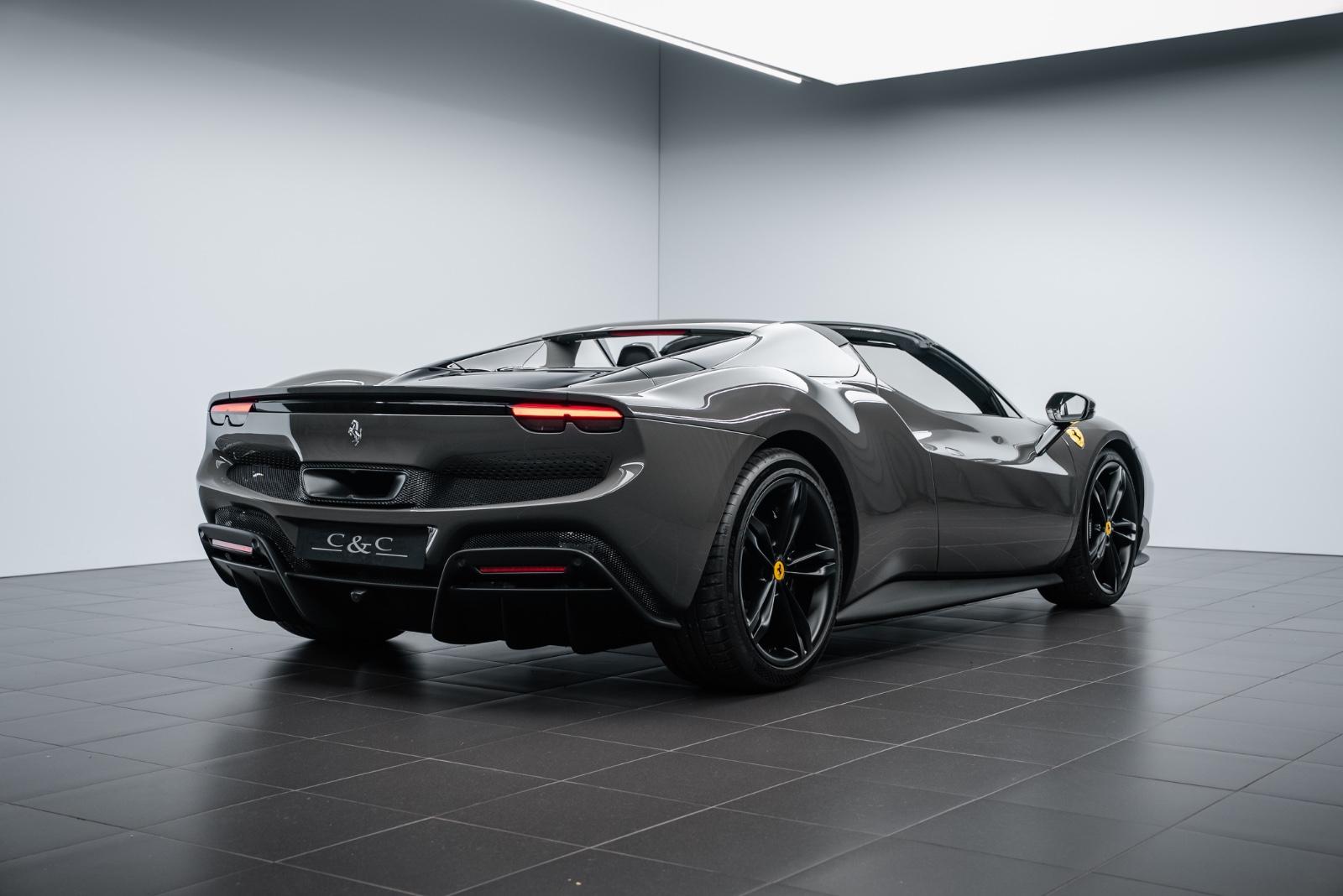 Ferrari 296 GTS RACING SEATS/LIFT/CARBON/SCUDERIA