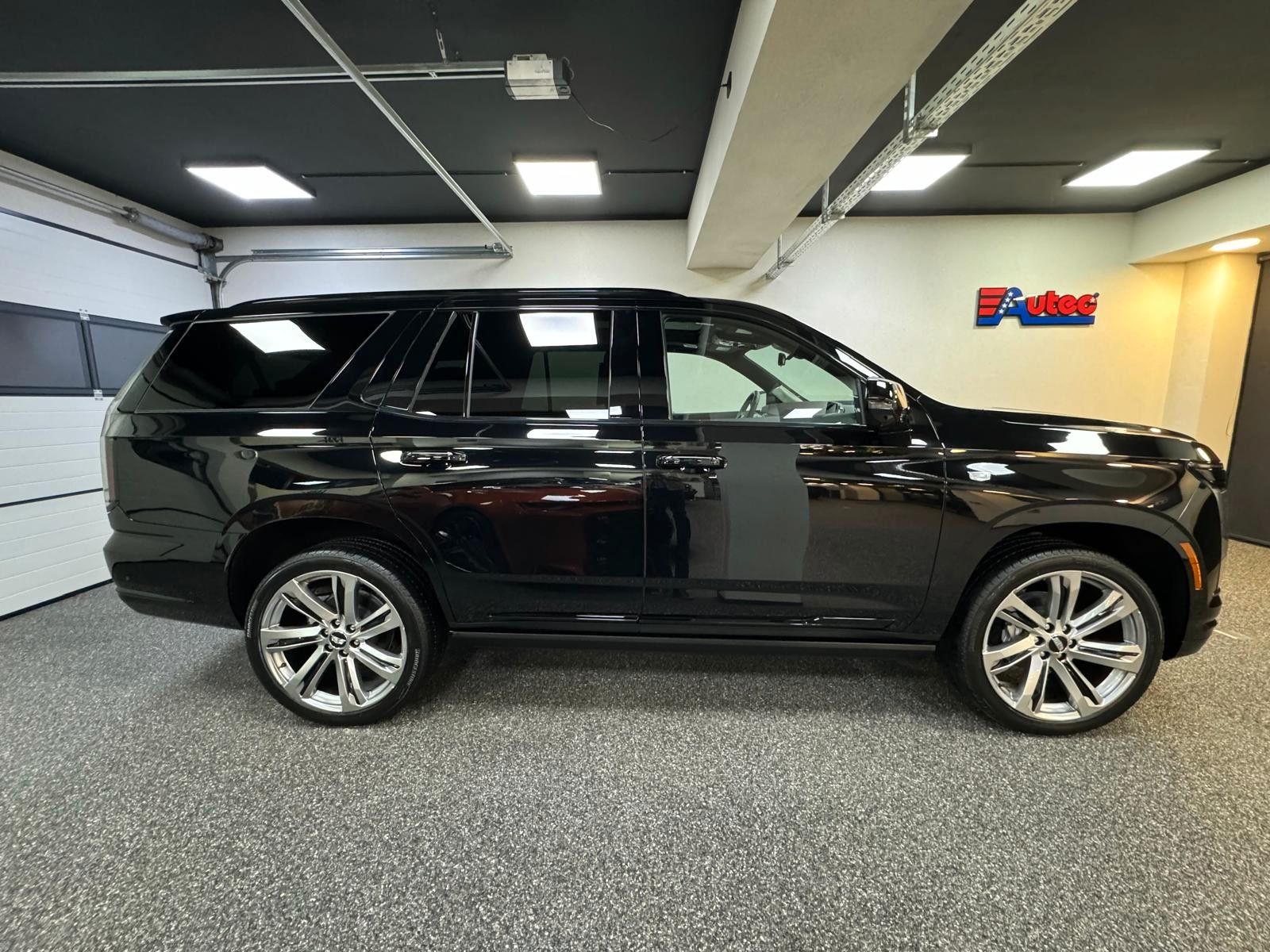 Fahrzeugabbildung Cadillac 2026 ESCALADE SPORT PLATINUM 6.2 V8-HUD-NIGHT V