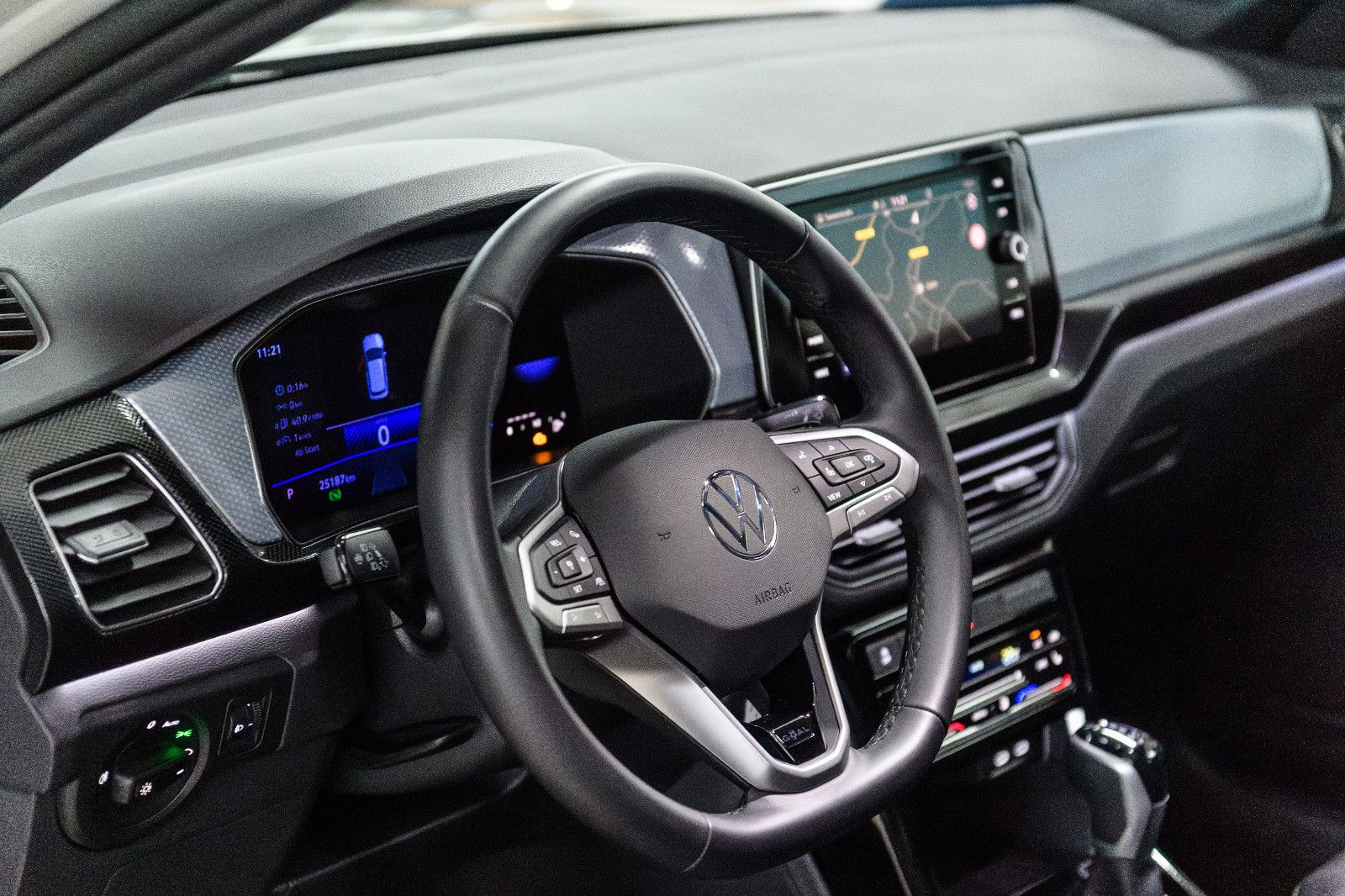 Fahrzeugabbildung Volkswagen T-Cross Goal 1.0 TSI DSG LED+AHK+NAVI+SHZ+ACC