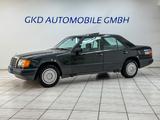 Mercedes-Benz 230E (W124)*E-Fenster*Schiebedach*H-Zulassung* - Mercedes-Benz 230 in Wuppertal