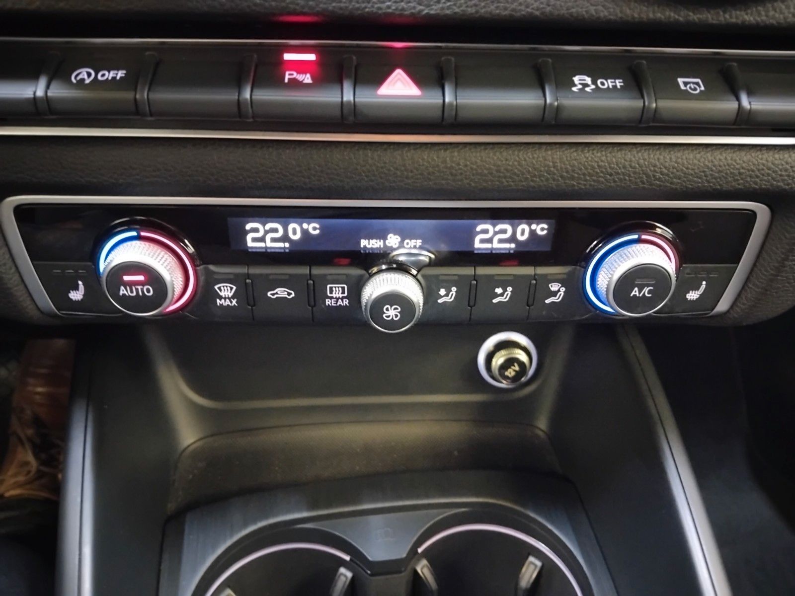 Audi A3 (10/2019, Benzin)