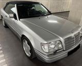 Mercedes-Benz E 200 FINAL EDITION E 200 - gebrauchte Mercedes-Benz E 200 aus dem Jahr 1997