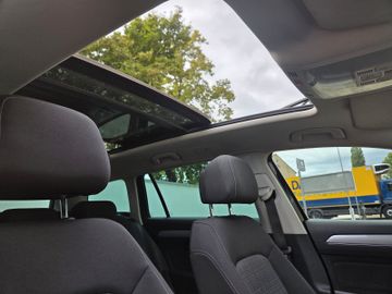 Volkswagen Passat - 8