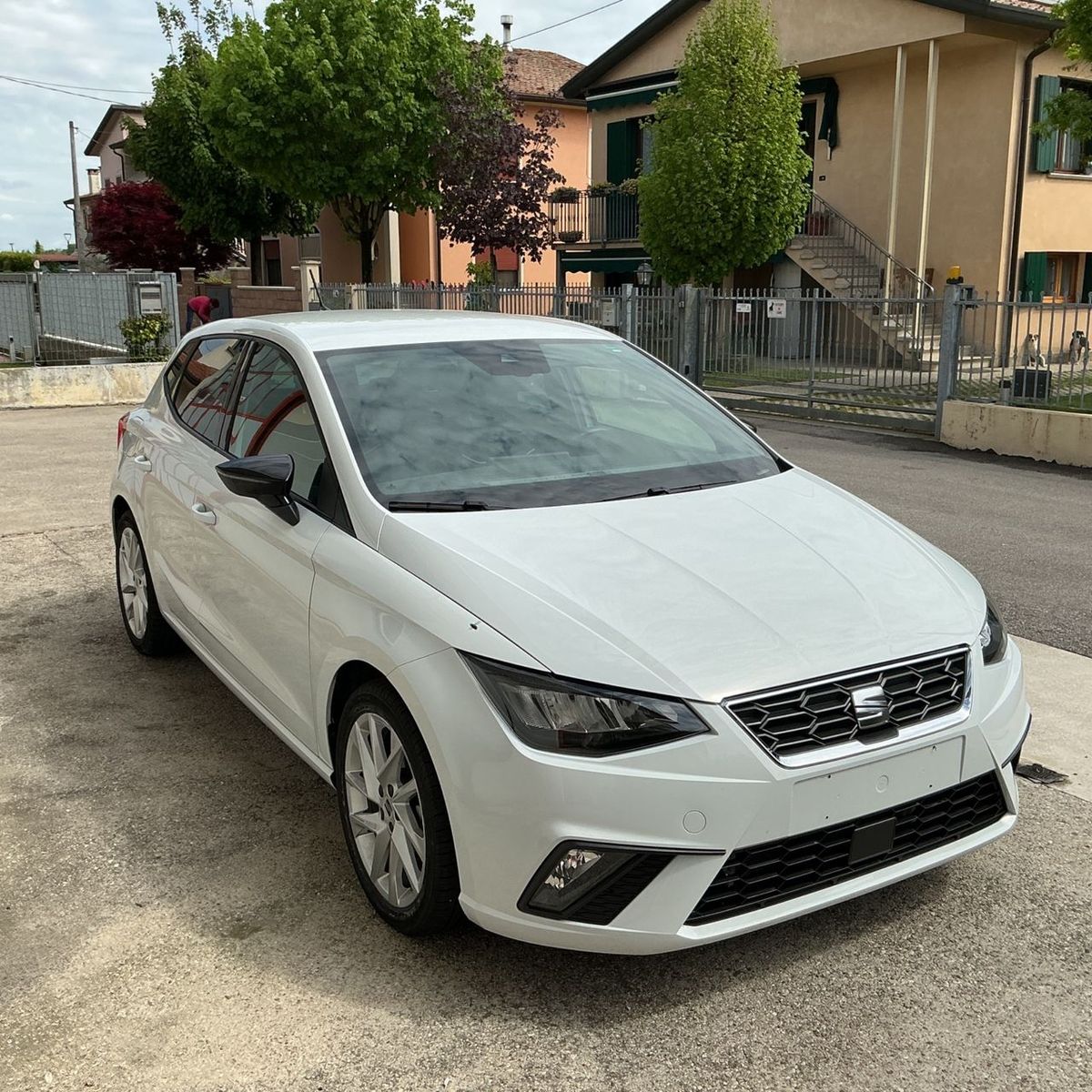 Seat Ibiza 1.0 EcoTSI 115 CV DSG 5 porte FR - km imagem 2