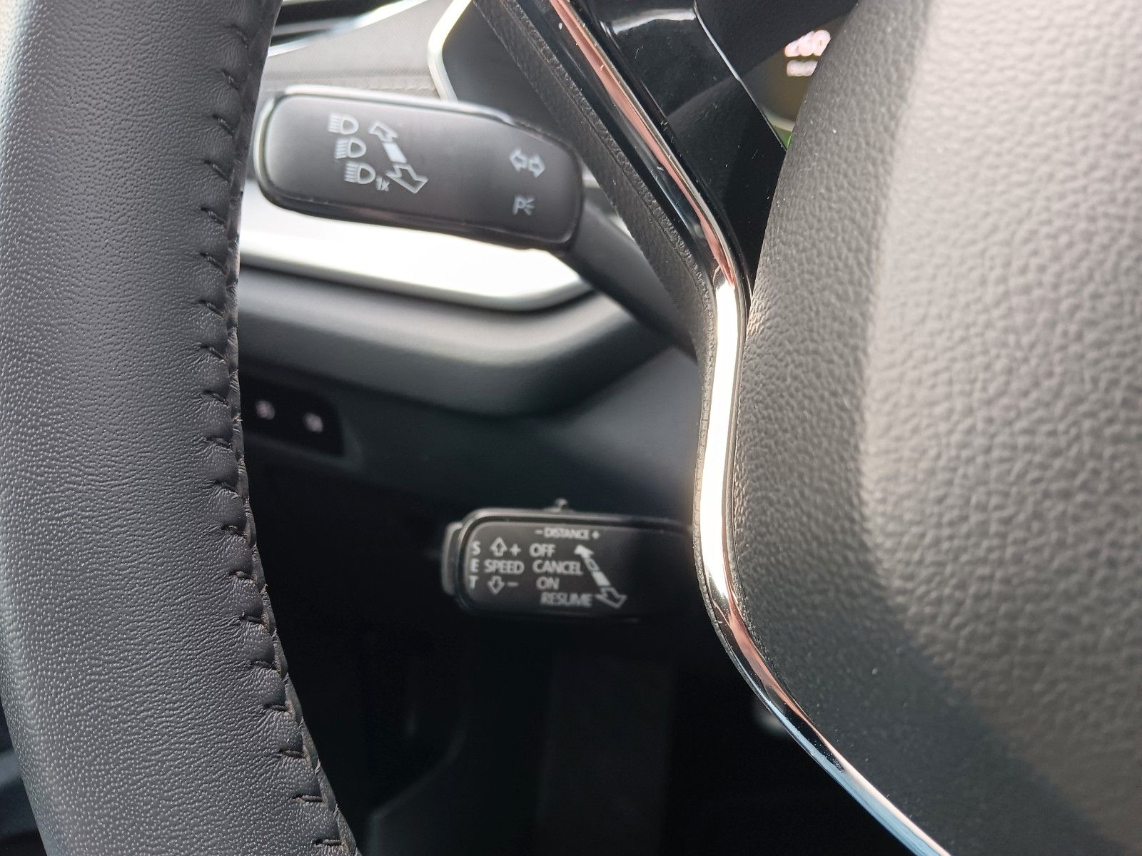 Skoda Octavia Combi Style Navi LED Klima SHZ Kamera foto 14