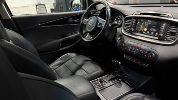 KIA Sorento - 4