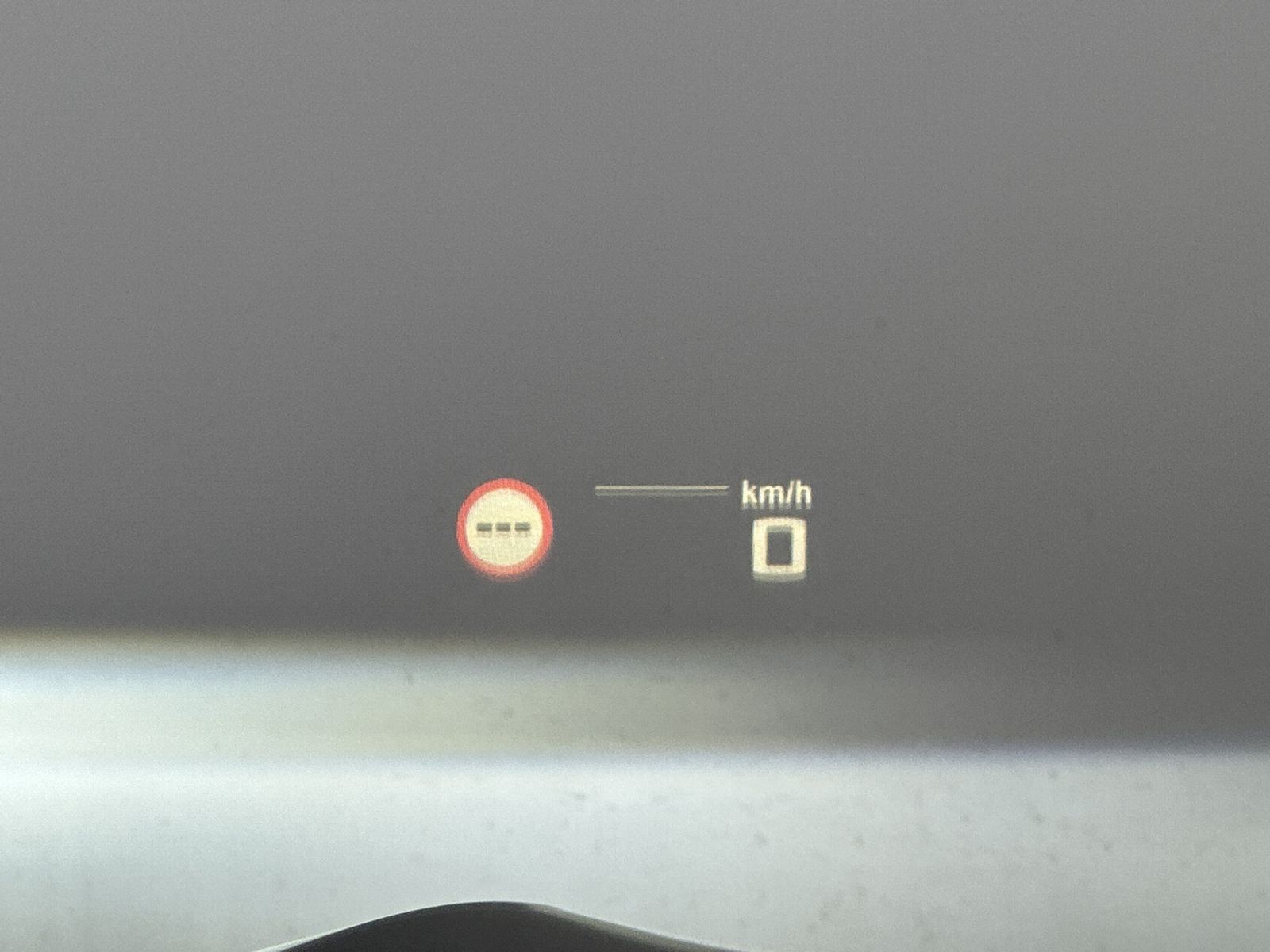 Fahrzeugabbildung BMW M8 Competition M Driver's Package NAV+LASER+360°