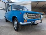 Lada 1200 - Lada Oldtimer mit Benzin-Antrieb