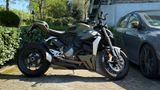 Ducati Streetfighter V2 - Offers matching your search criteria