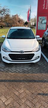 Hyundai i20 YES! Plus - Hyundai i20 YES!-Plus