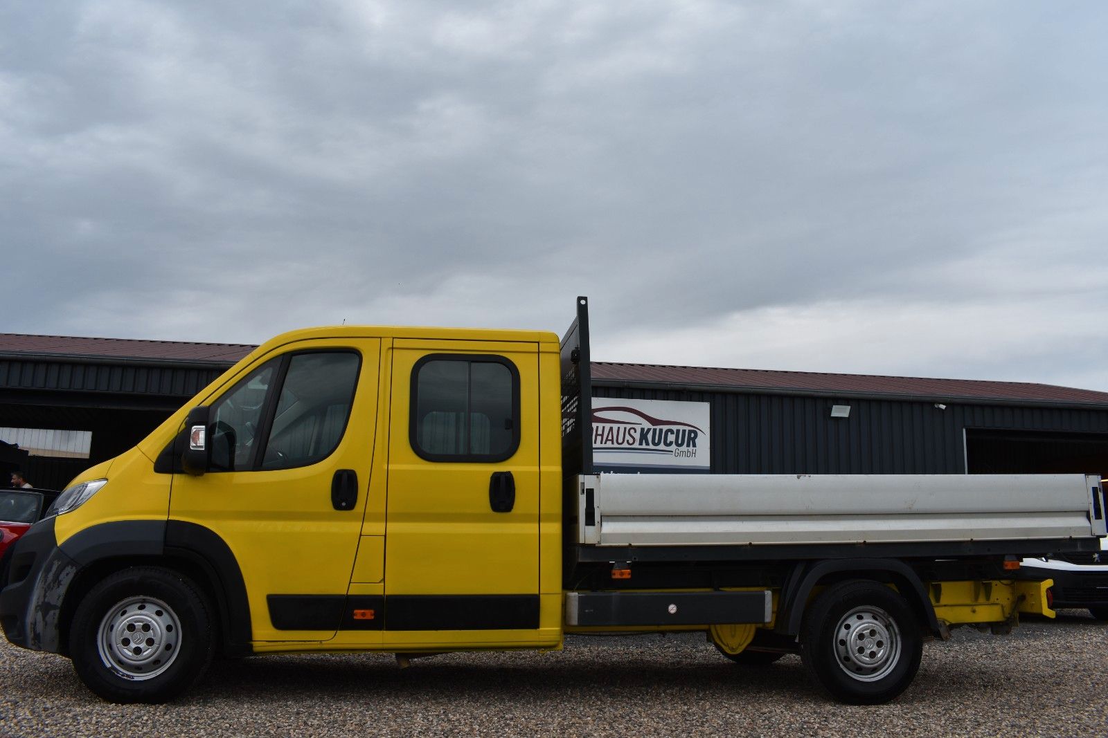 Fahrzeugabbildung Citroën Jumper Pritsche Doka. 35 L4 Heavy Plus Solution