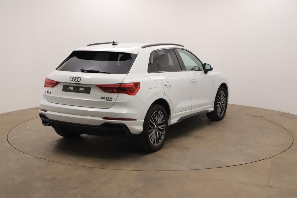 Audi Q3 S line quattro 2.0 40 TFSI AHK*Tempo*PDC*SH
