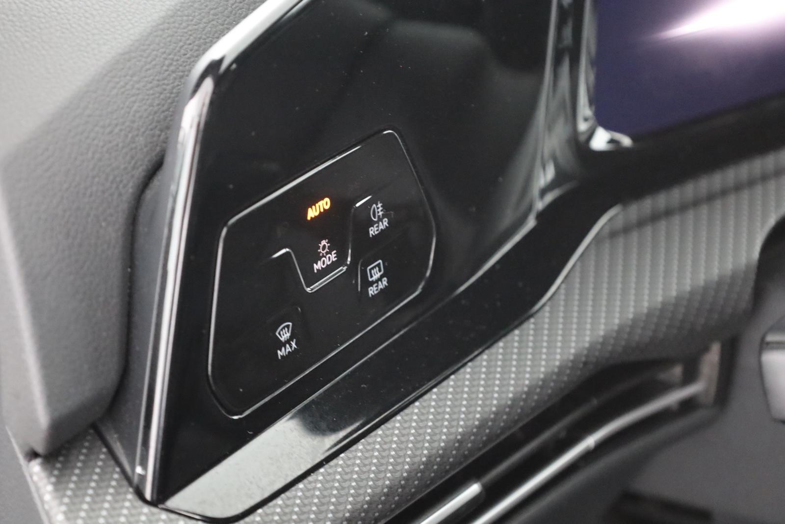 Volkswagen Golf VIII Variant 1.5 TSI R-Line LED Navi ACC, миниатюра 18