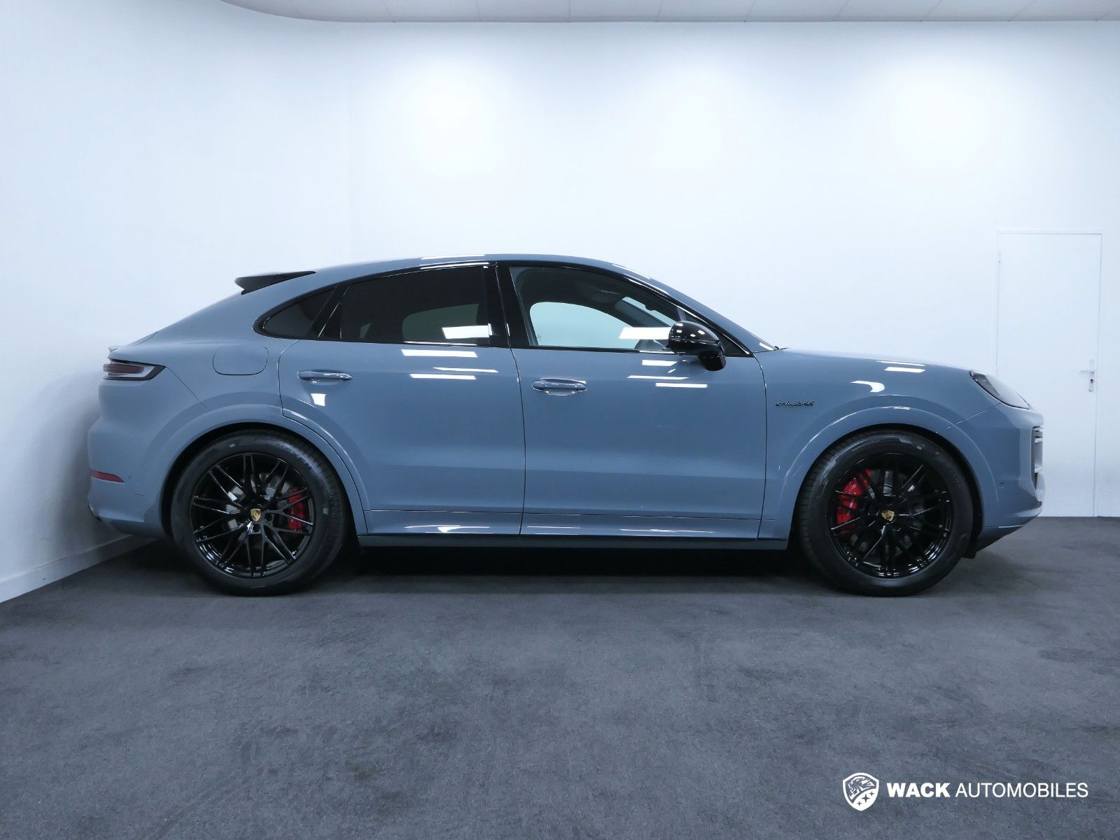 Porsche CAYENNE COUPÉ S E-HYBRID 3.0L V6 519 CV imagem 2
