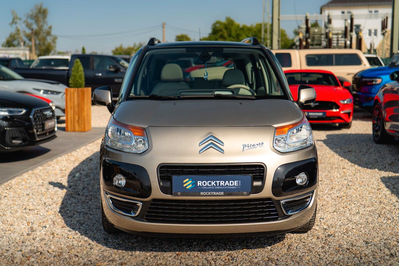 Fahrzeugabbildung Citroën C3 Picasso Exclusive Black Paket *1.Hand*Pano*
